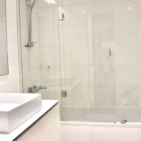 Em Boa Localizacao Com Piscina Apartamento Lisboa